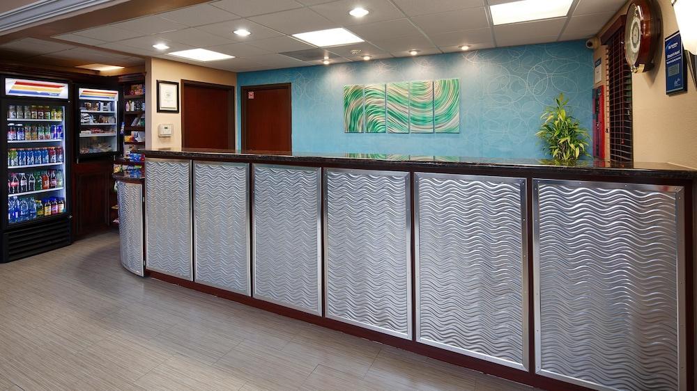 Days Inn & Suites By Wyndham Sam Houston Tollway Jersey Village Extérieur photo