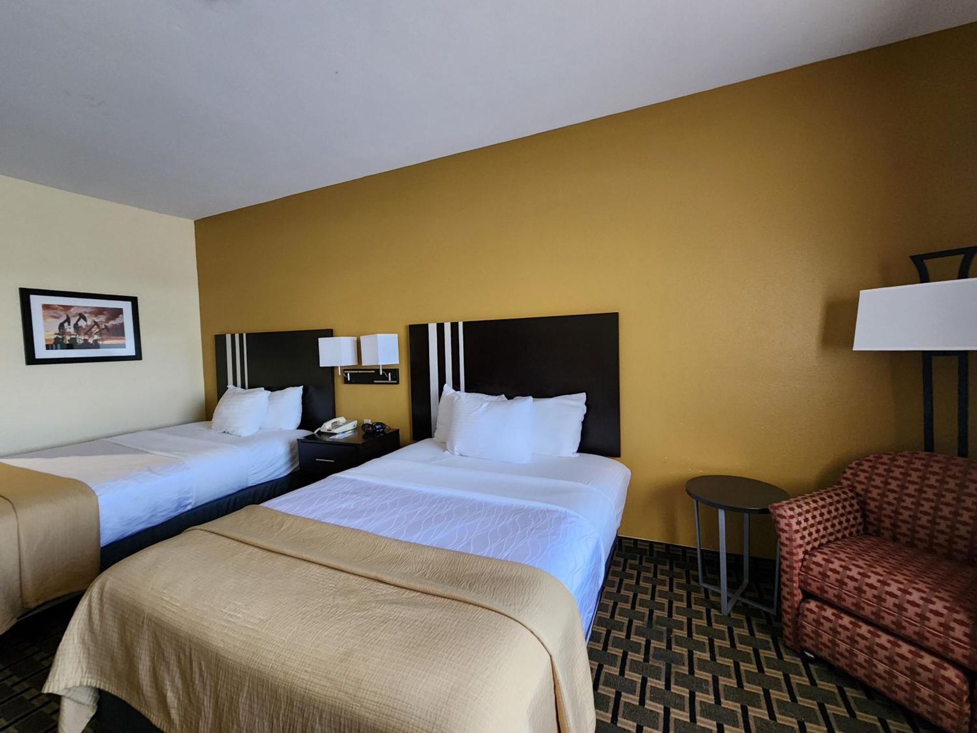 Days Inn & Suites By Wyndham Sam Houston Tollway Jersey Village Extérieur photo