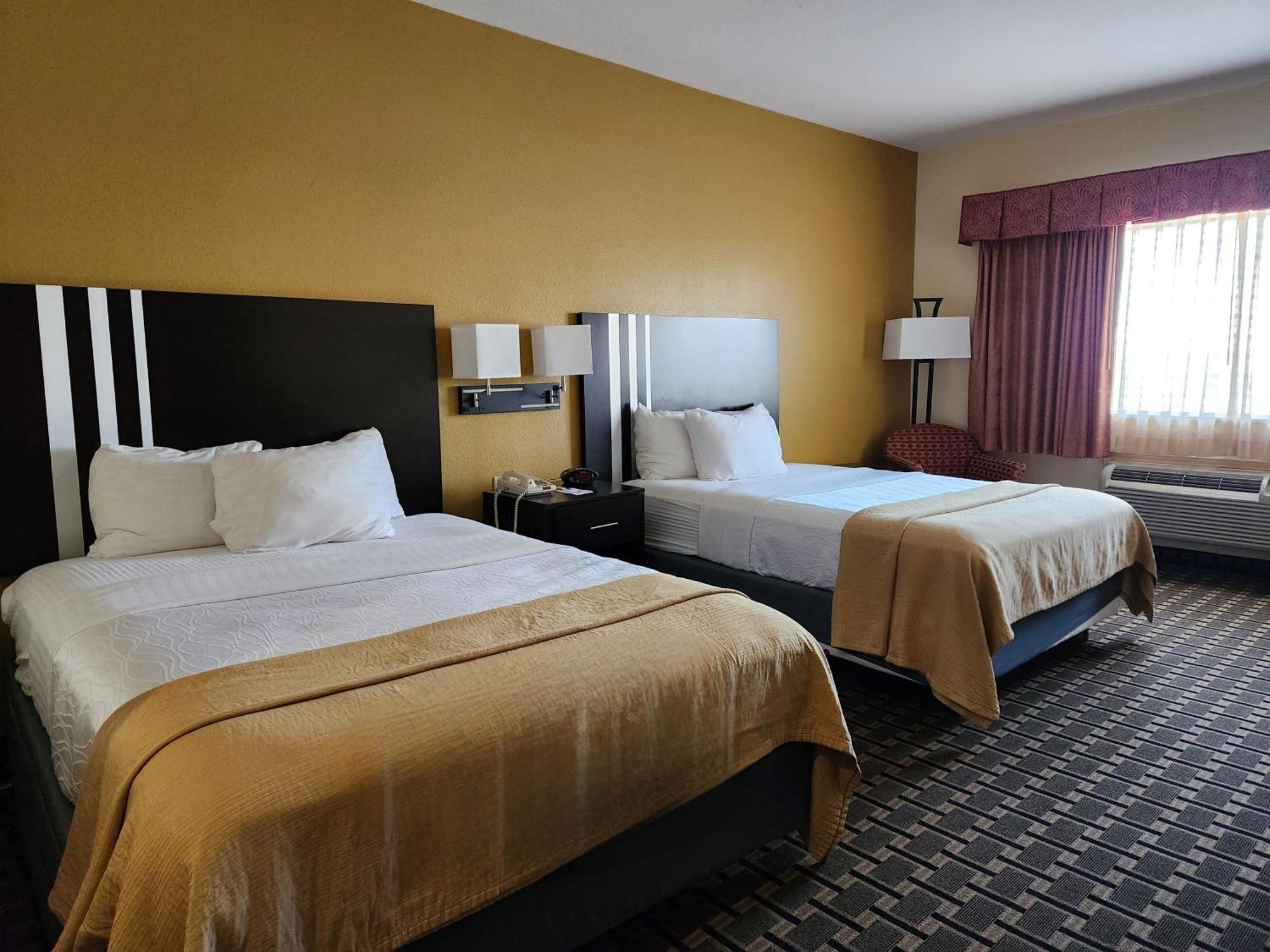 Days Inn & Suites By Wyndham Sam Houston Tollway Jersey Village Extérieur photo