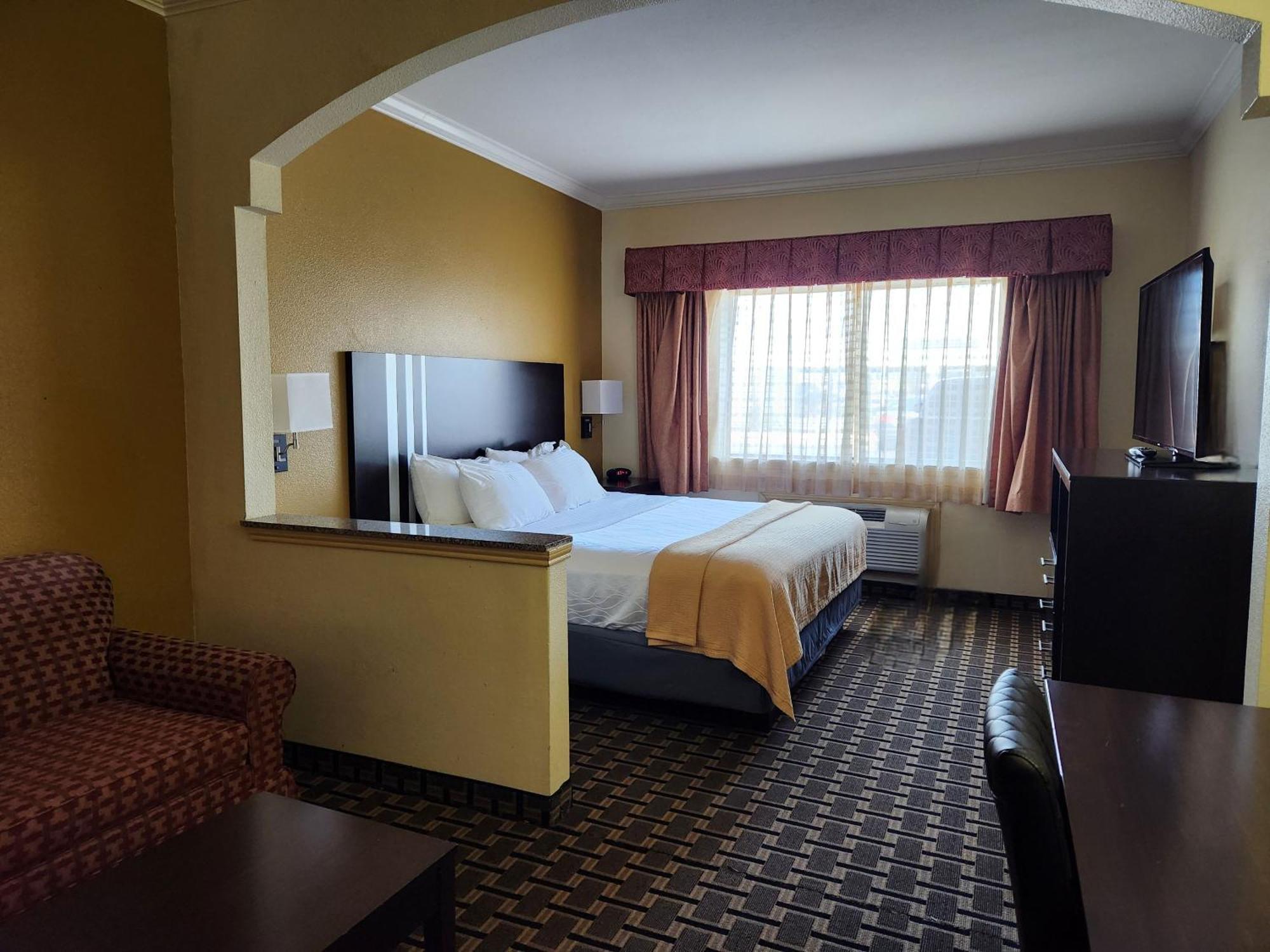 Days Inn & Suites By Wyndham Sam Houston Tollway Jersey Village Extérieur photo