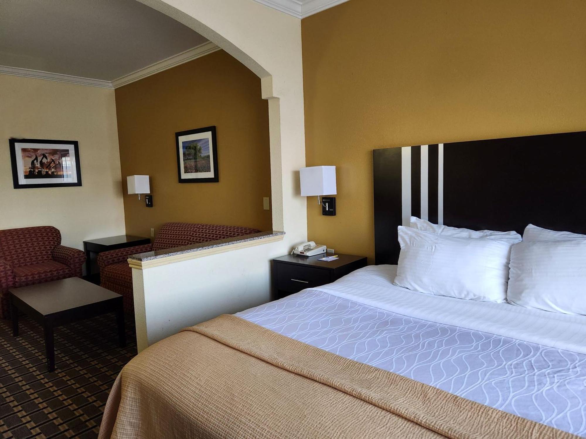 Days Inn & Suites By Wyndham Sam Houston Tollway Jersey Village Extérieur photo